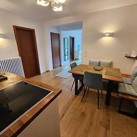 Sieben Raben * Neustadt an der Weinstraße